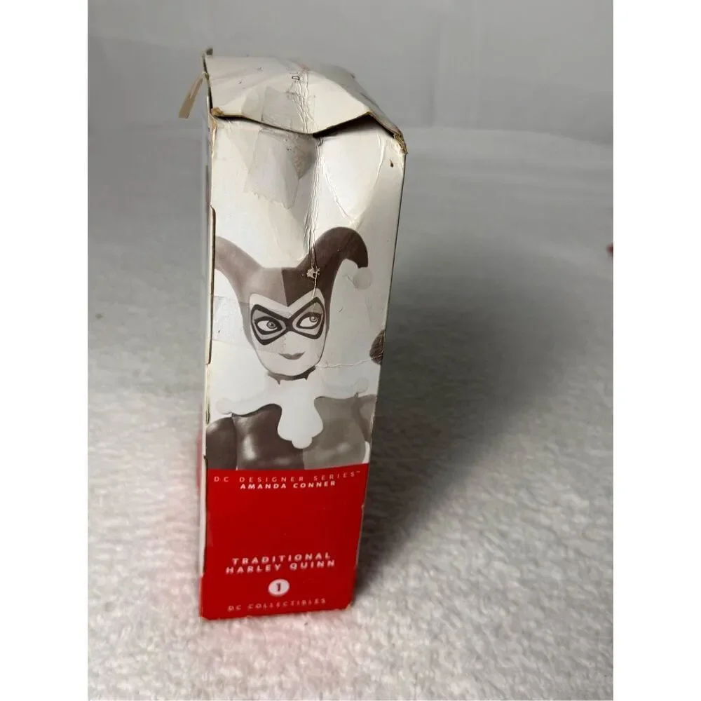 DC DESIGNER SERIES AMANDA CONNER TRADITIONAL HARLEY QUINN - Damaged Box